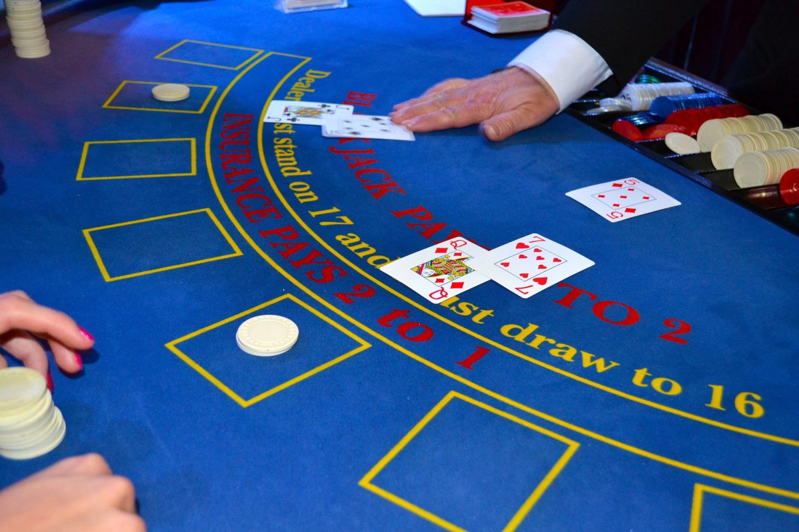 How to win at the casino: 6 games to try your luck